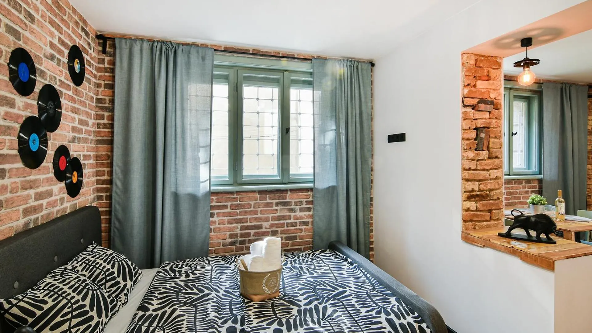 Apartment Handmade - Central Studio Varna